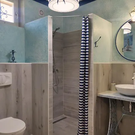 Aurora Ház Apartman *
