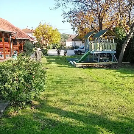 Aurora Haz Apartment Zalakaros