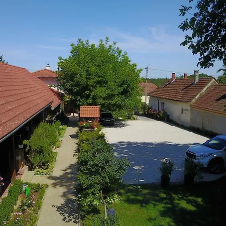Apartman Aurora Ház *
